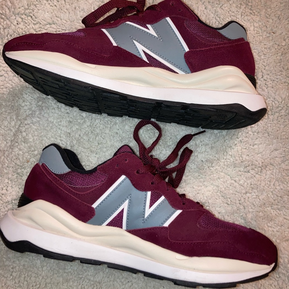 Size 11 New Balance sneakers